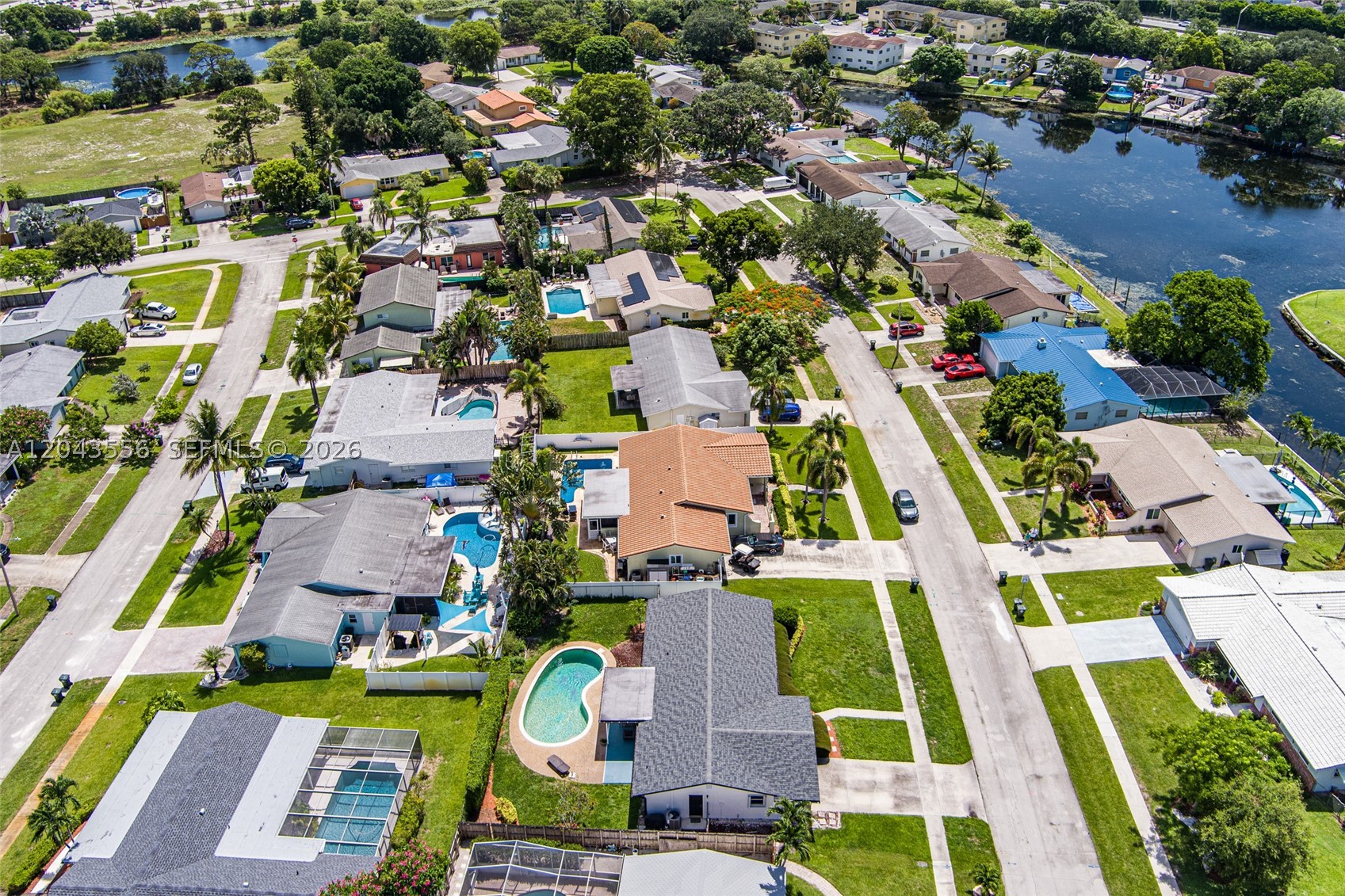 COCONUT CREEK 10TH SEC - Residential