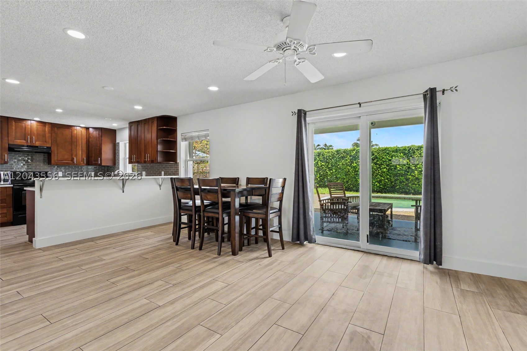 COCONUT CREEK 10TH SEC - Residential
