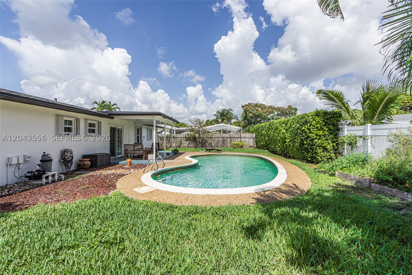 COCONUT CREEK 10TH SEC - Residential
