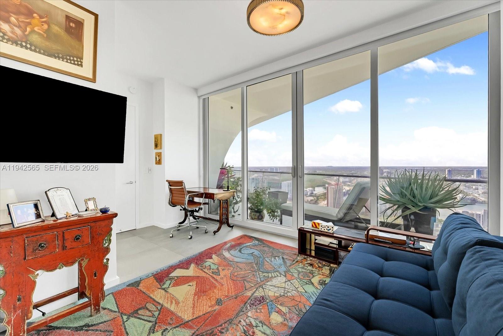 Jade Signature Condo - Residential