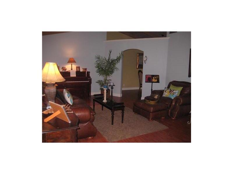 KILLIAN PINES, 1ST ADDN - Residential Lease