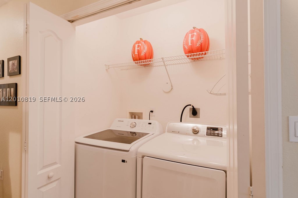 MELROSE POINT CONDO - Residential