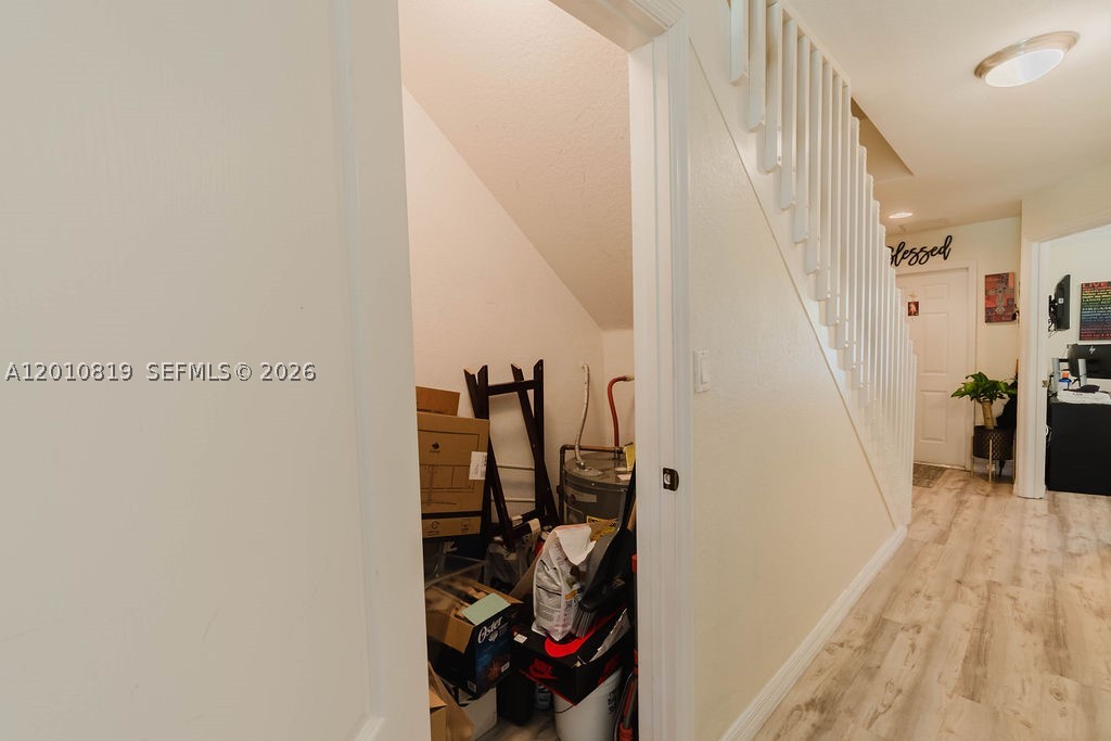 MELROSE POINT CONDO - Residential