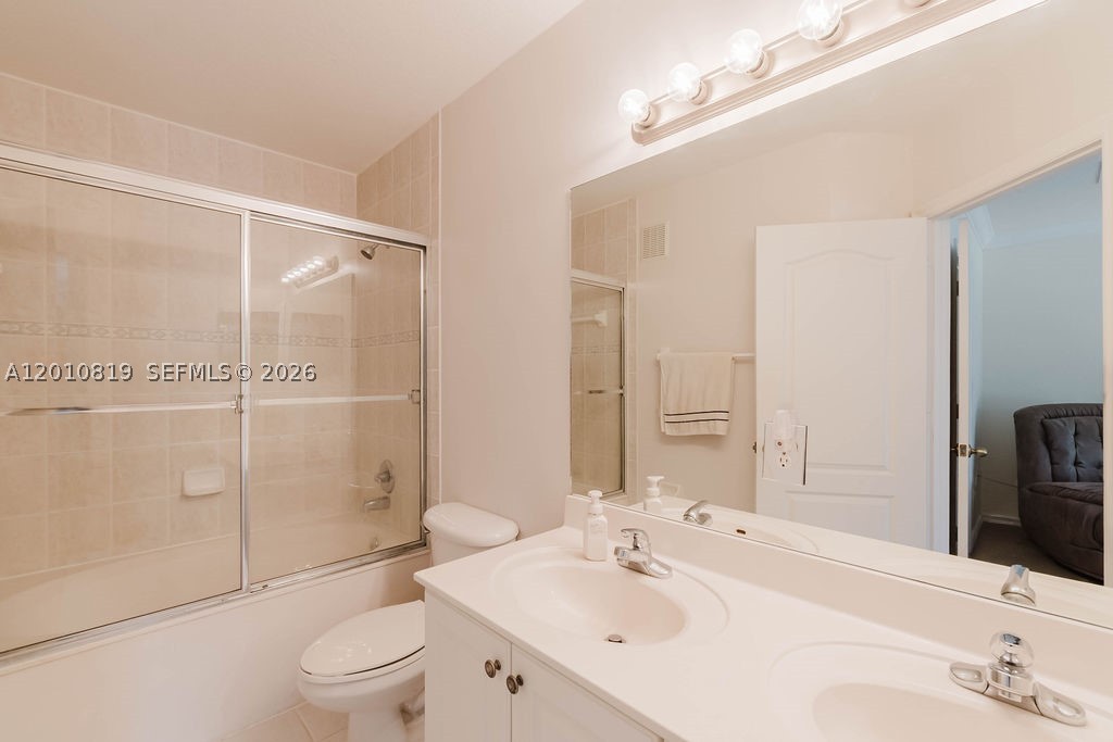 MELROSE POINT CONDO - Residential