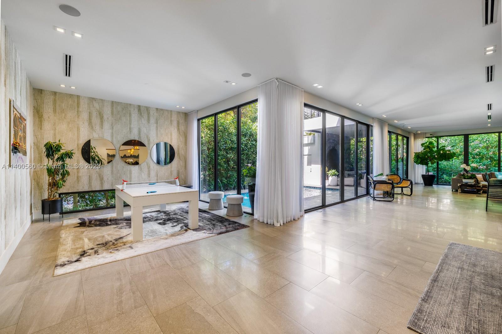 OCEAN VIEW HEIGHTS - Residential