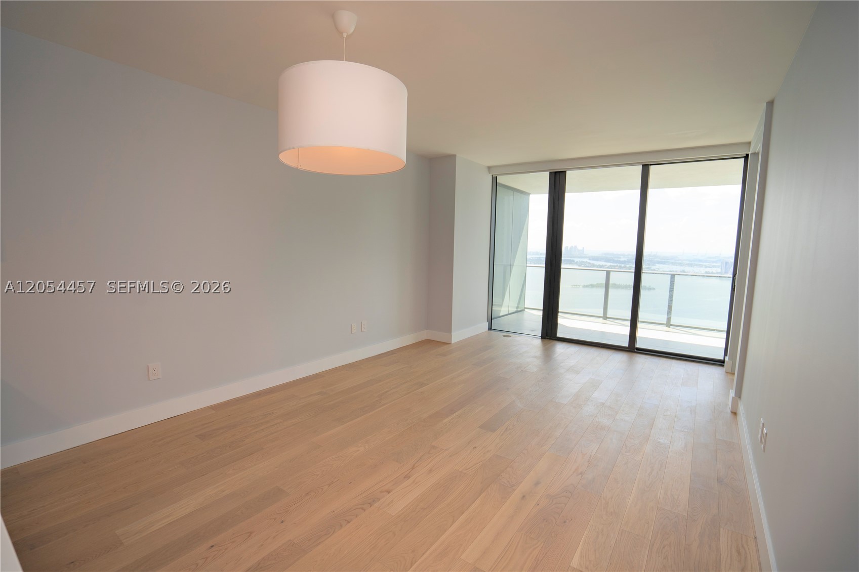 PARAISO BAY CONDO - Residential