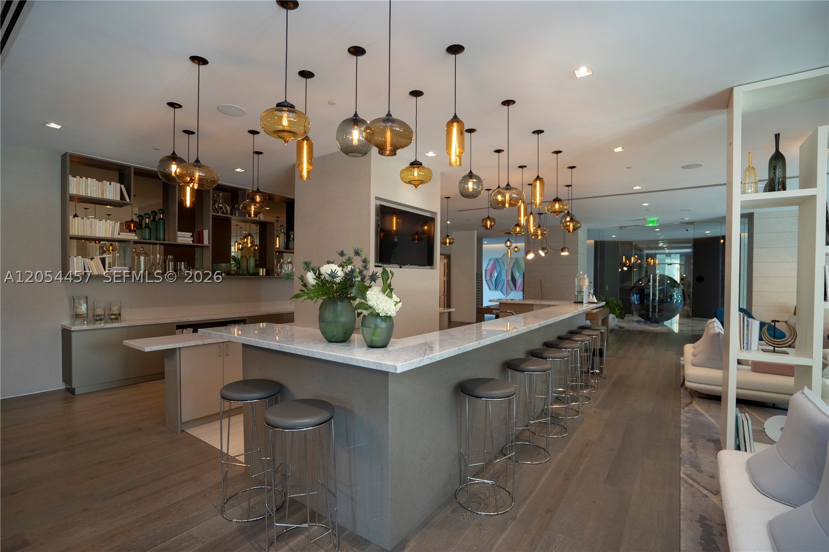 PARAISO BAY CONDO - Residential