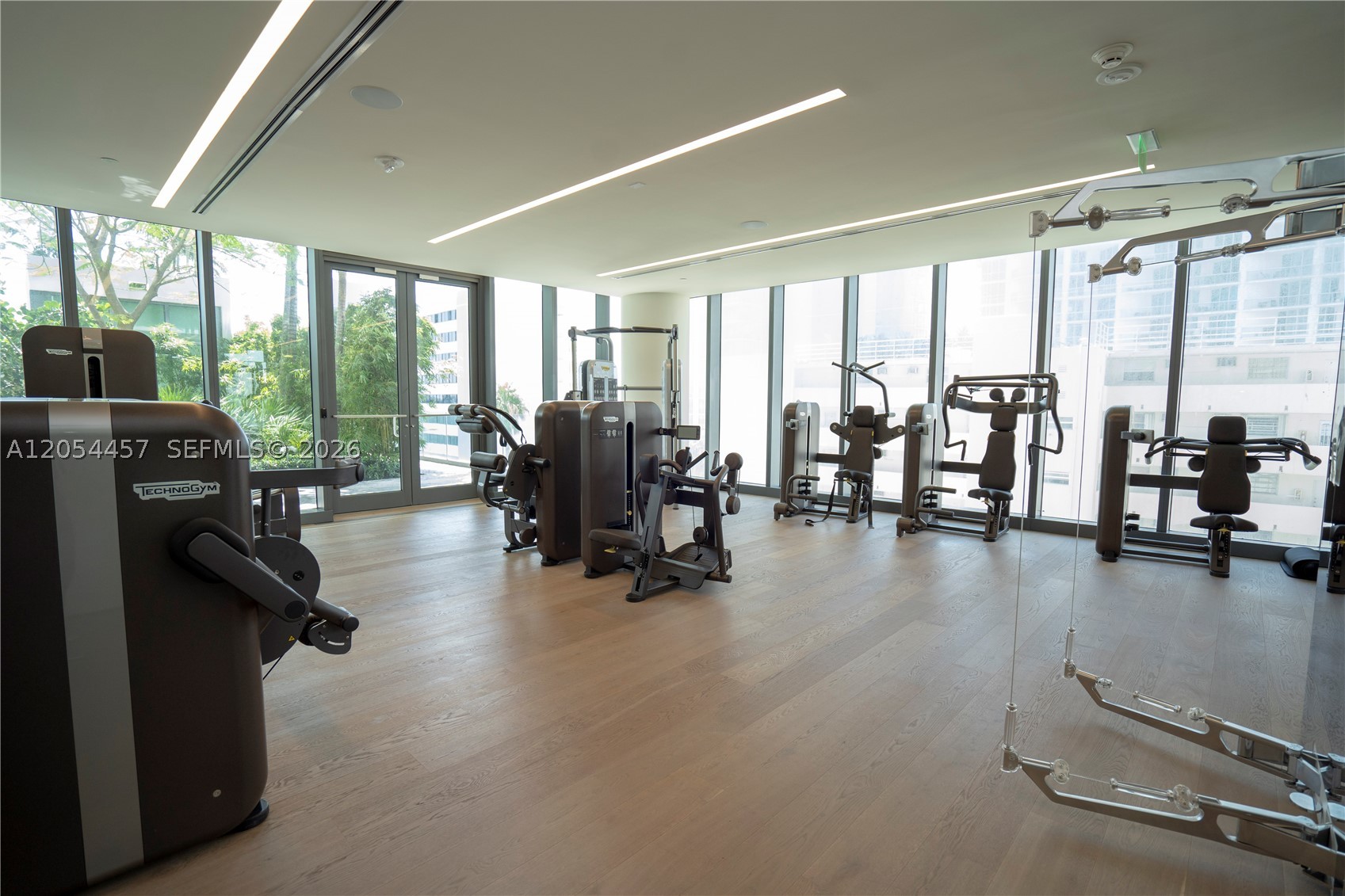 PARAISO BAY CONDO - Residential