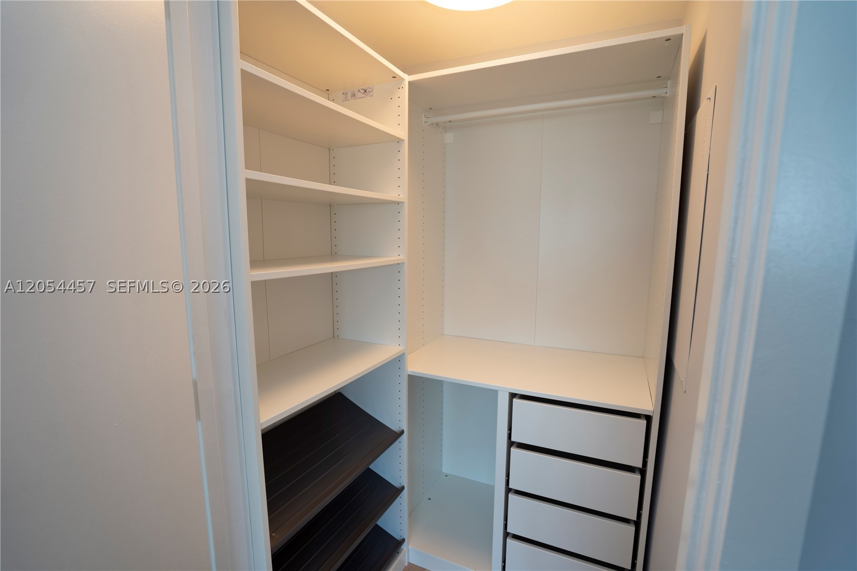 PARAISO BAY CONDO - Residential