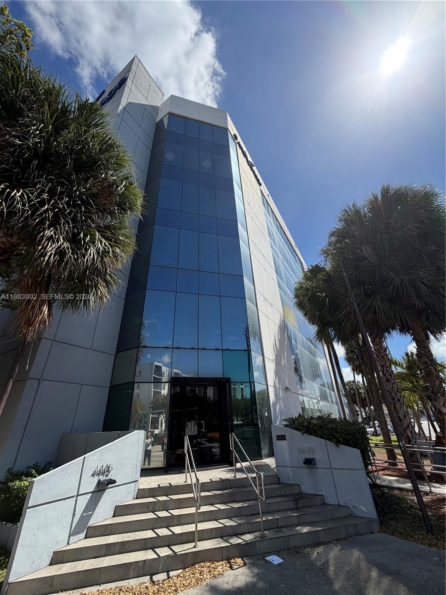 This corner unit on the PH floor of the Hialeah building offers an ideal location for a medical office or professional practice. The spacious and well-lit unit comprises three suites, totaling 2,152 square feet. Recently occupied by a medical practice, this unit can be repurposed as a medical office or any other professional practice. The office space includes a bright waiting room, reception area, storage room, therapy area (with ample open space), and eight offices. The building houses anchor medical office tenants and has undergone a comprehensive renovation. It also provides convenient parking for employees and patients.