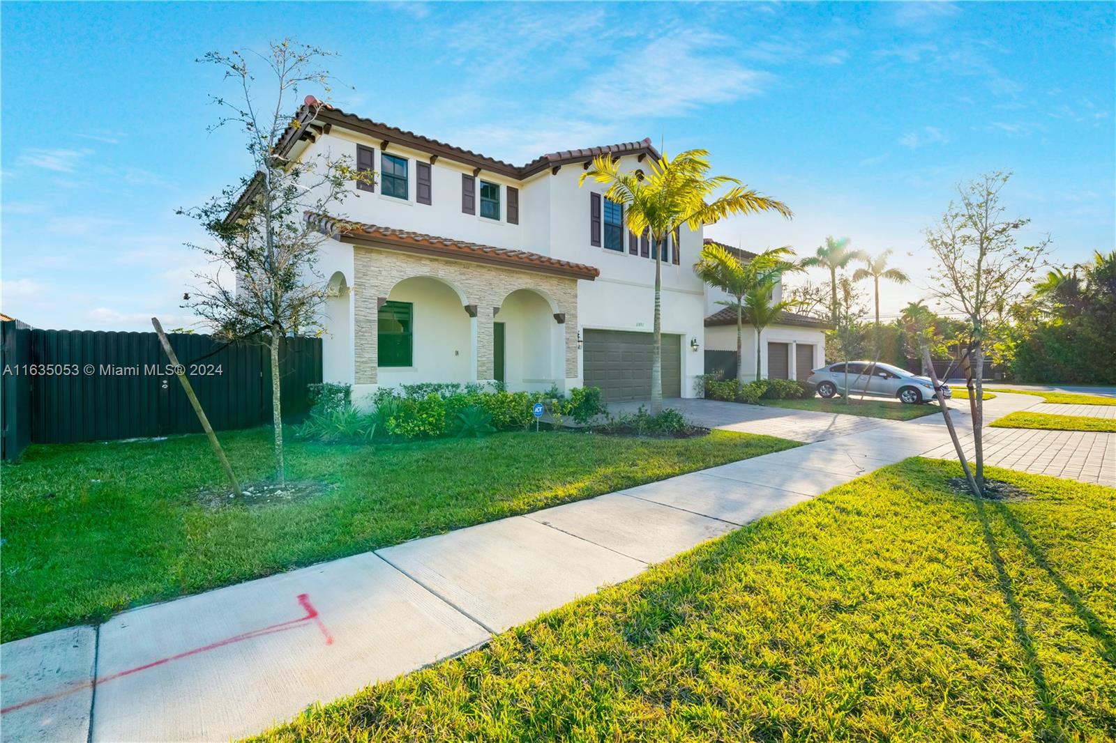 SILVER PALMS NORTH - Residential Lease