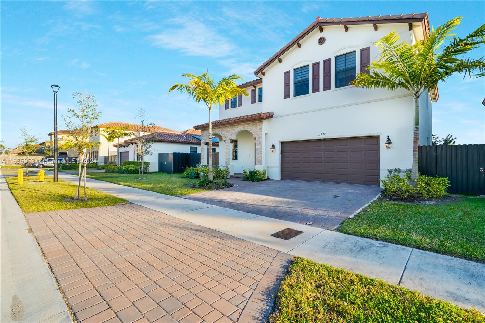 SILVER PALMS NORTH - Residential Lease