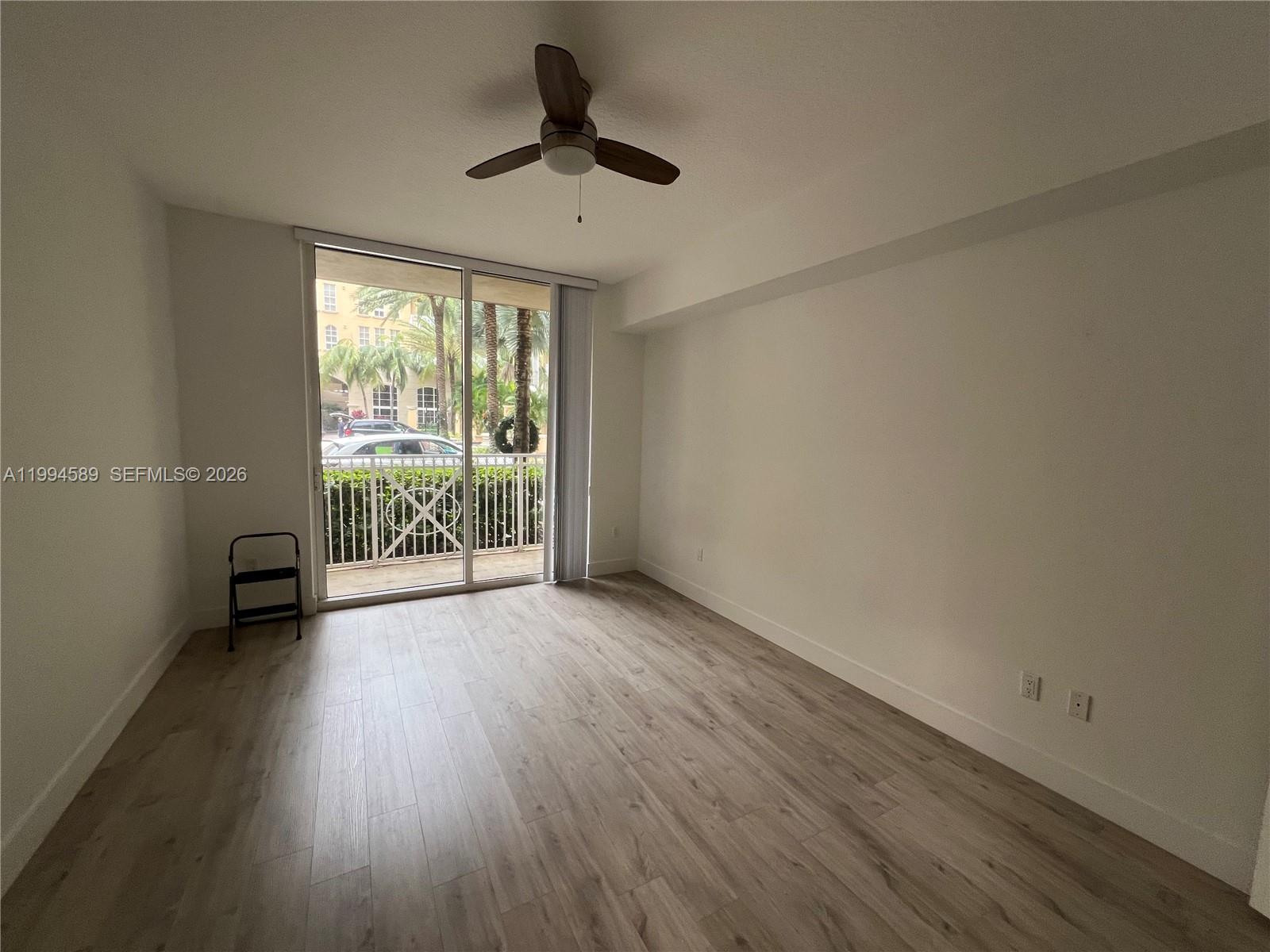 ALAQUA CONDO - Residential