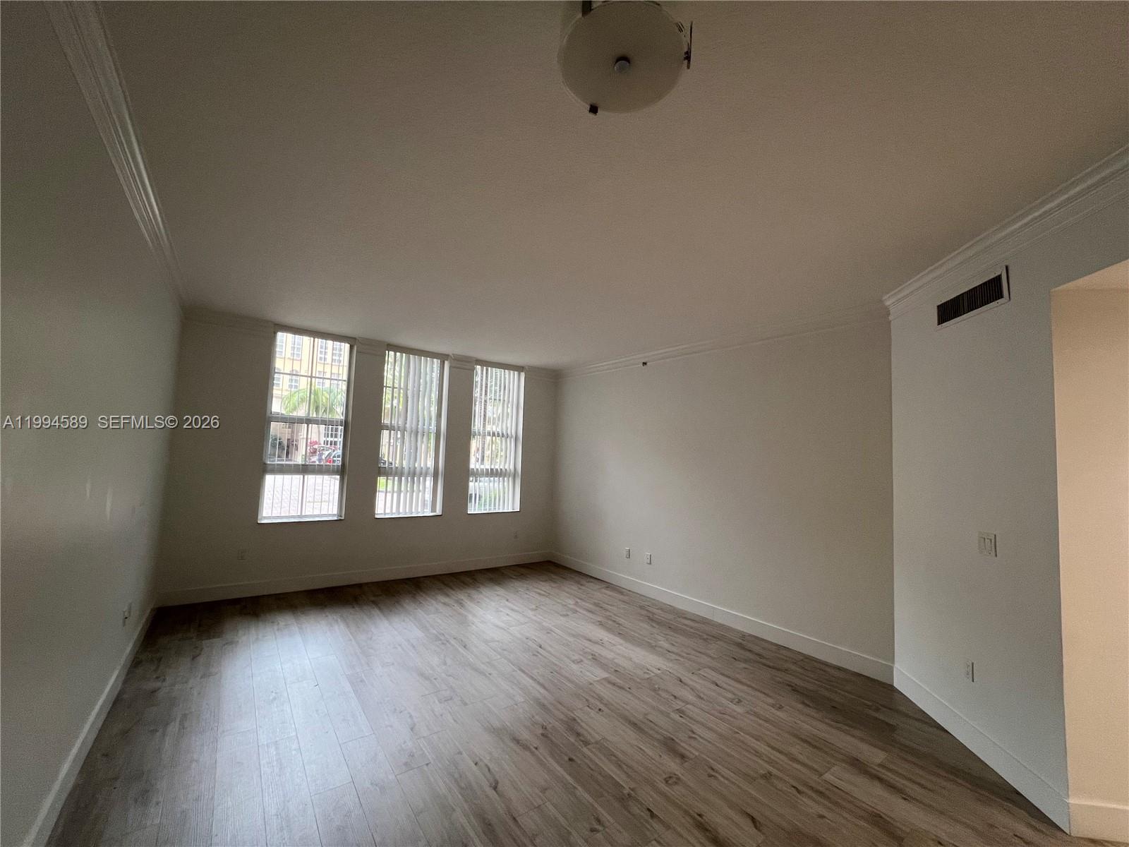ALAQUA CONDO - Residential