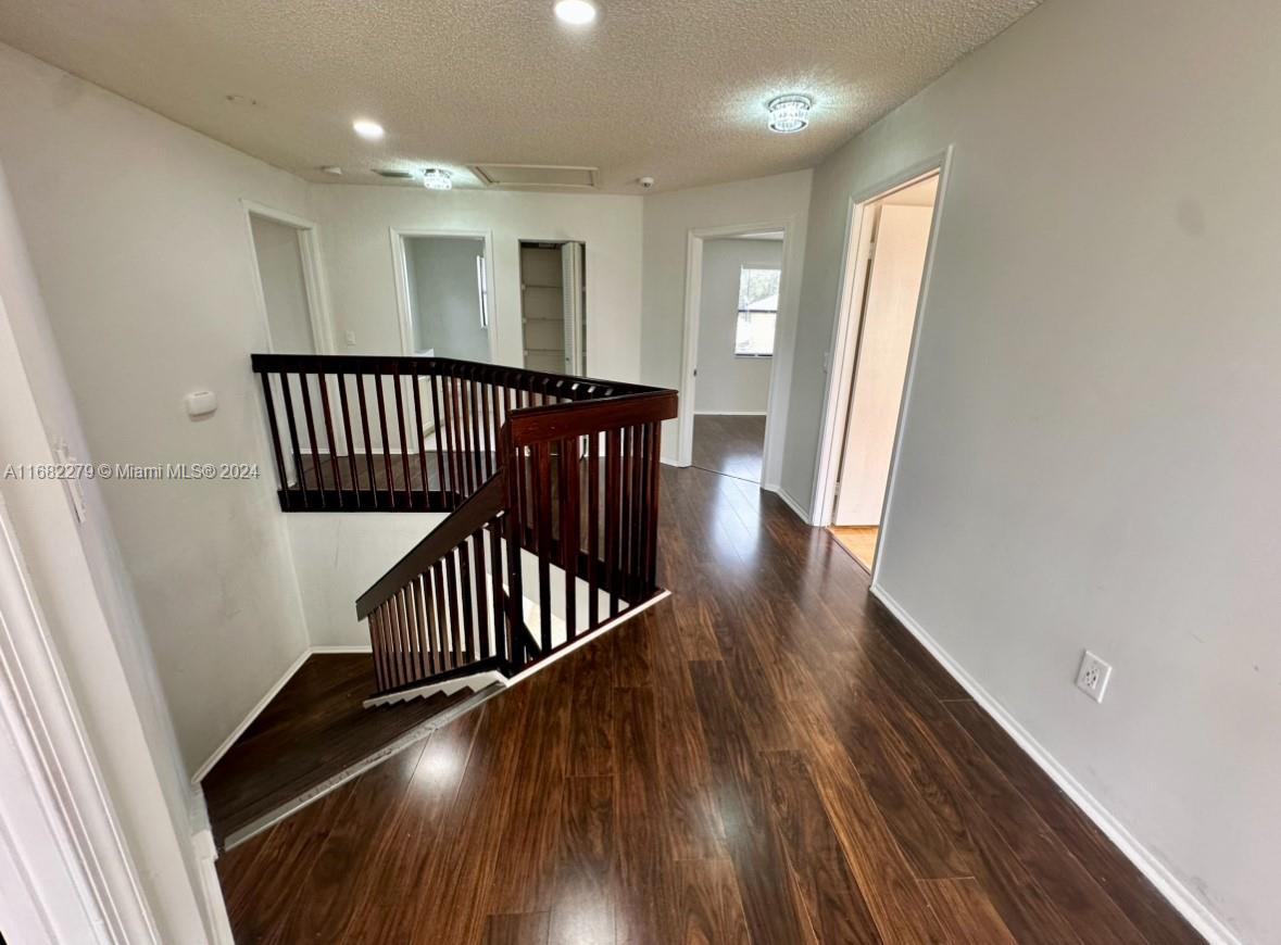 CINNAMON PLACE IV - Residential Lease