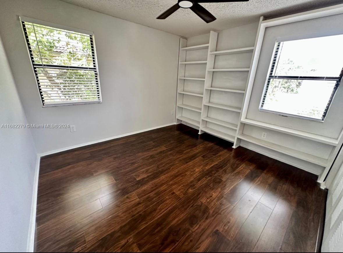 CINNAMON PLACE IV - Residential Lease