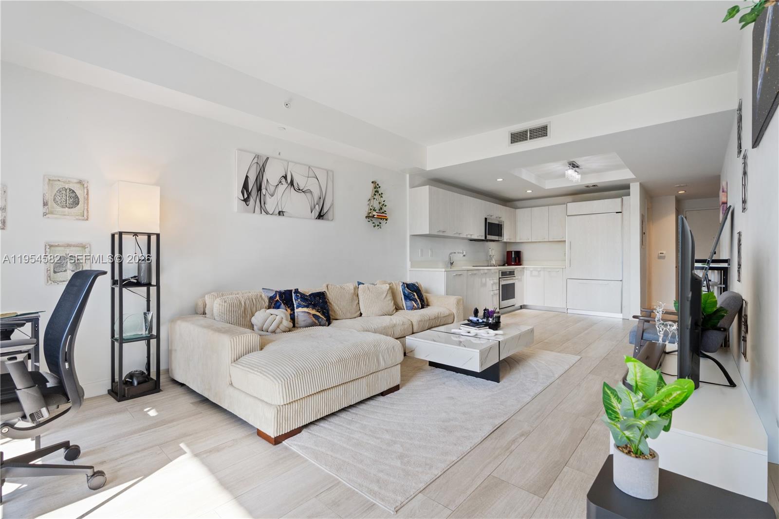 BRICKELL HEIGHTS WEST CON - Residential