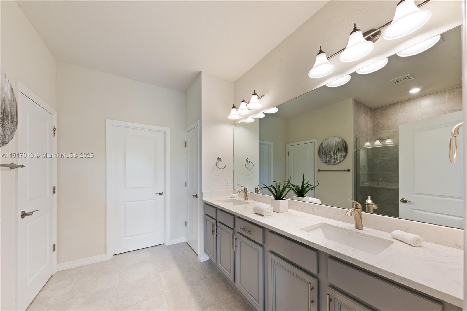 PARKIVEW AT HILLCREST - Residential