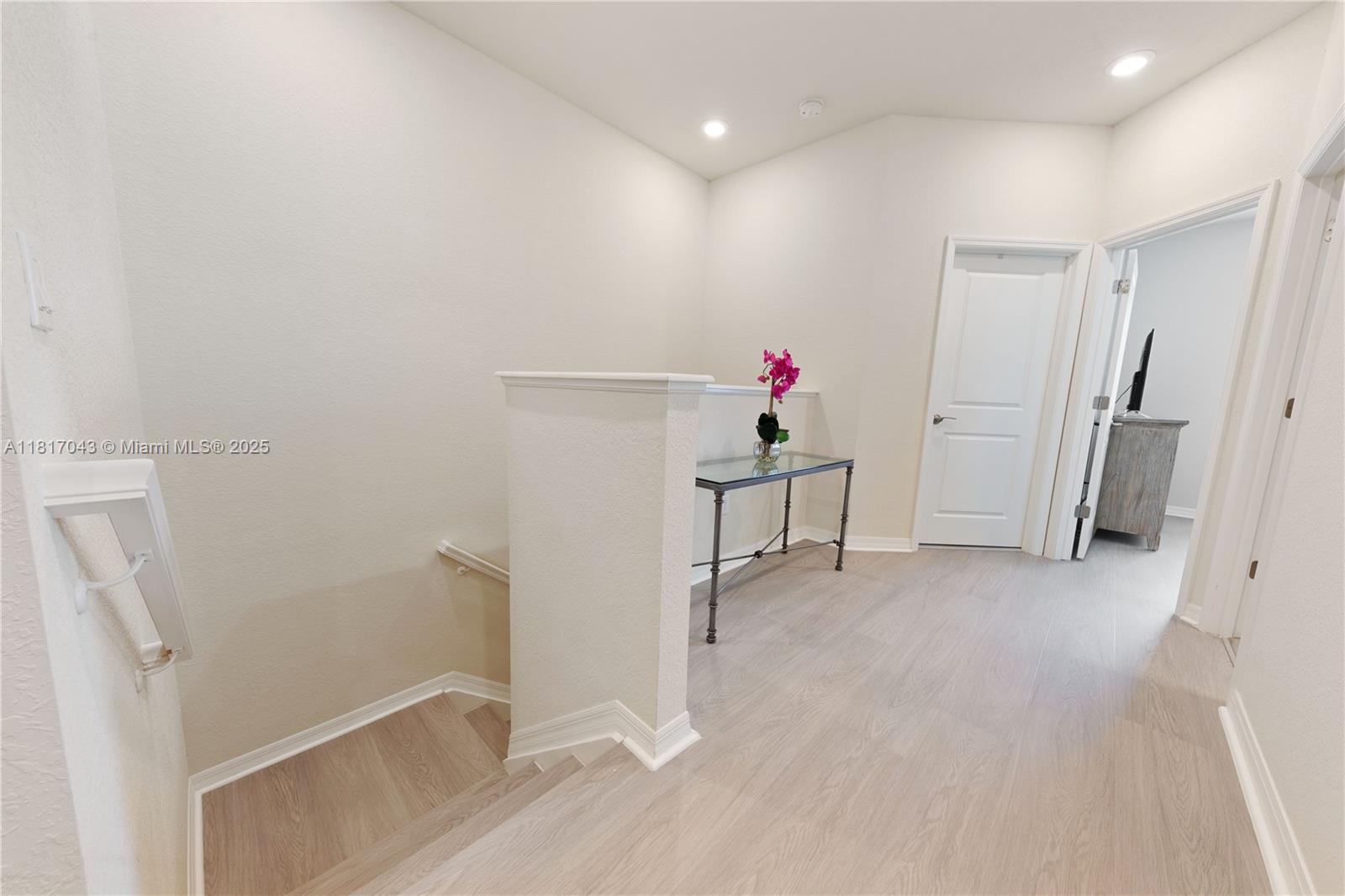 PARKIVEW AT HILLCREST - Residential
