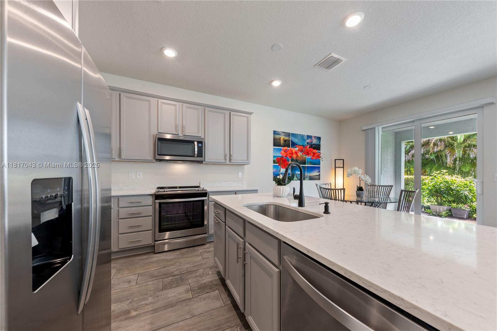 PARKIVEW AT HILLCREST - Residential