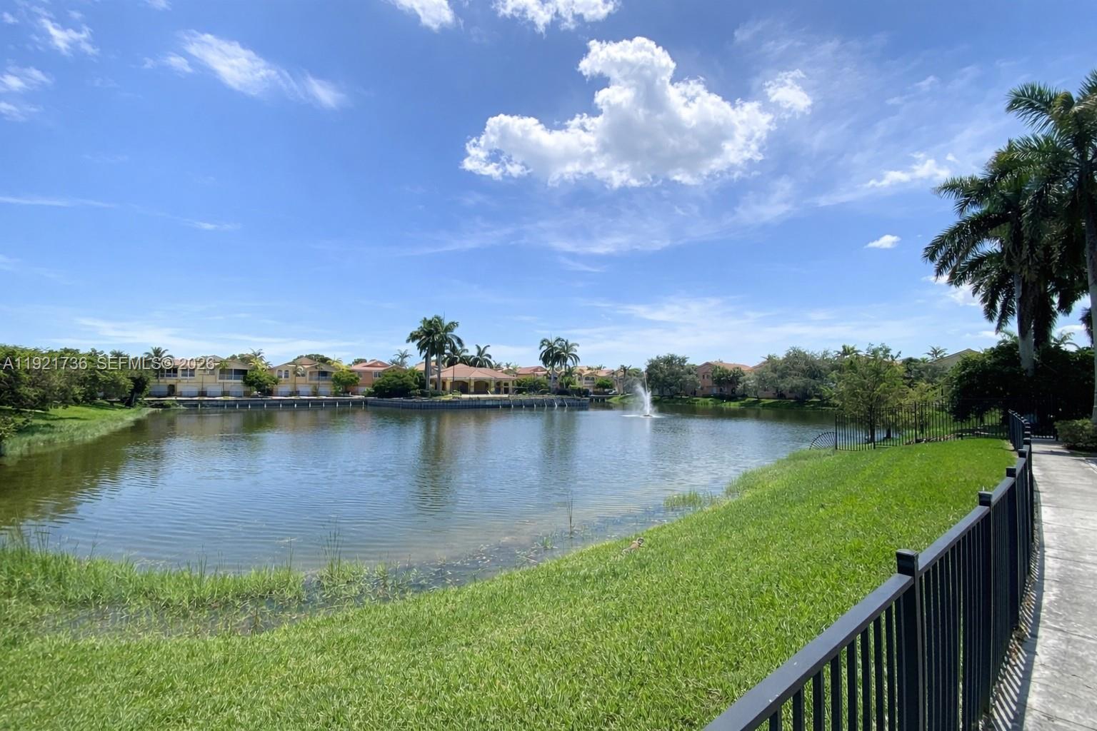 SIERRA BAY - Residential