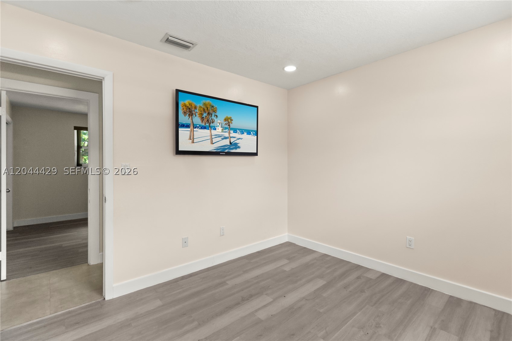 BUSCH GARDENS SOUTH - Residential