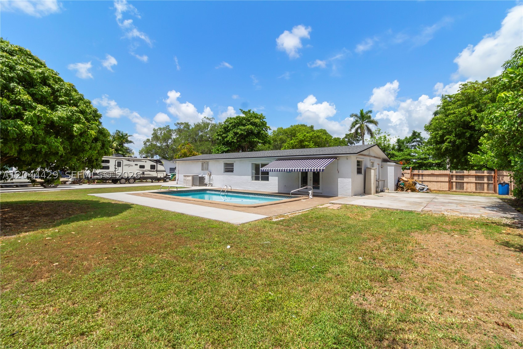 BUSCH GARDENS SOUTH - Residential