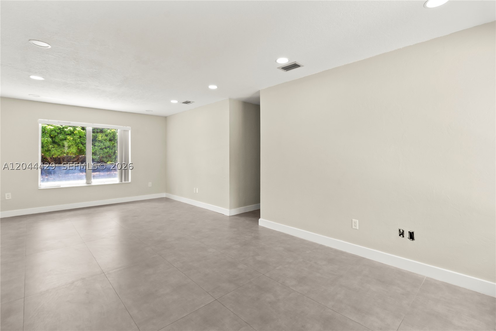 BUSCH GARDENS SOUTH - Residential