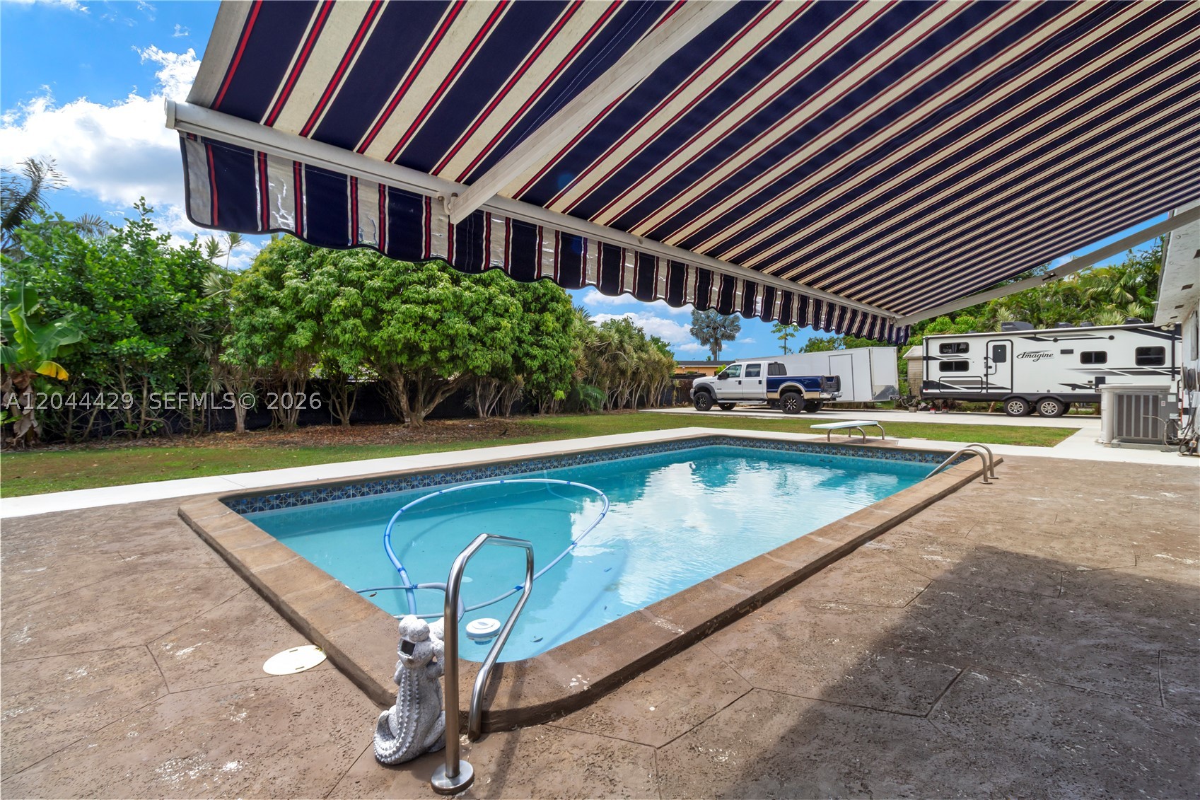 BUSCH GARDENS SOUTH - Residential