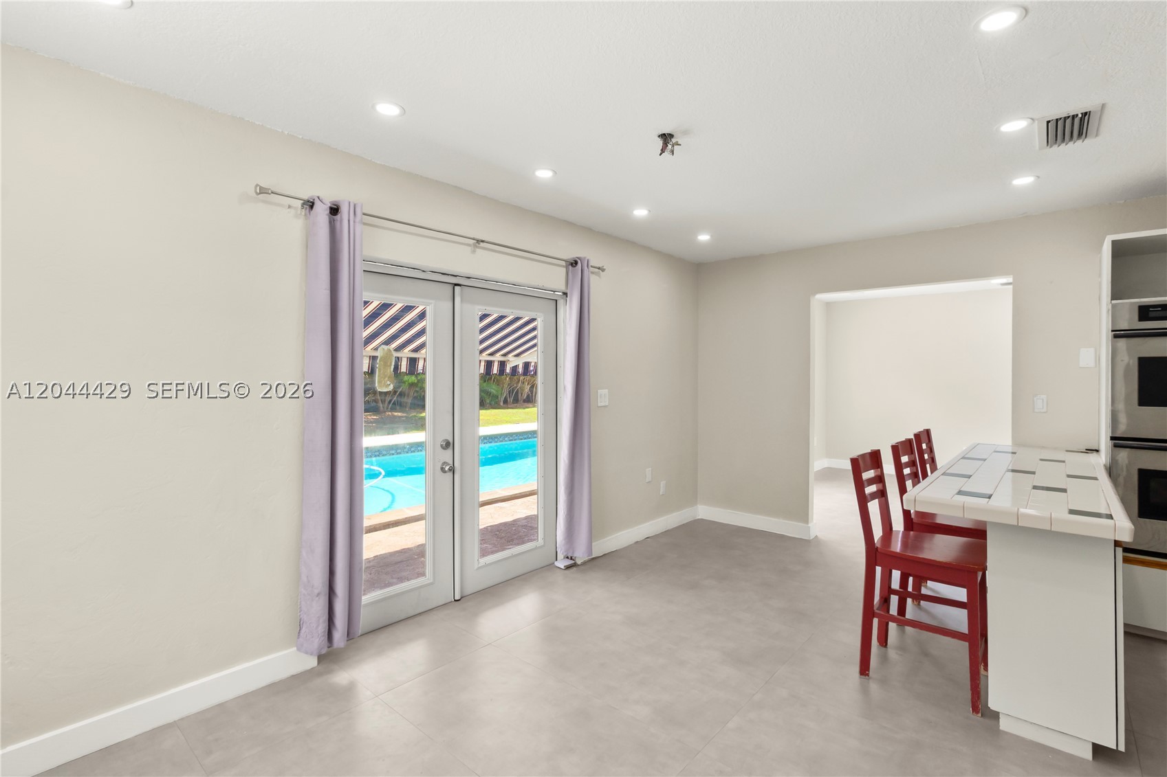BUSCH GARDENS SOUTH - Residential