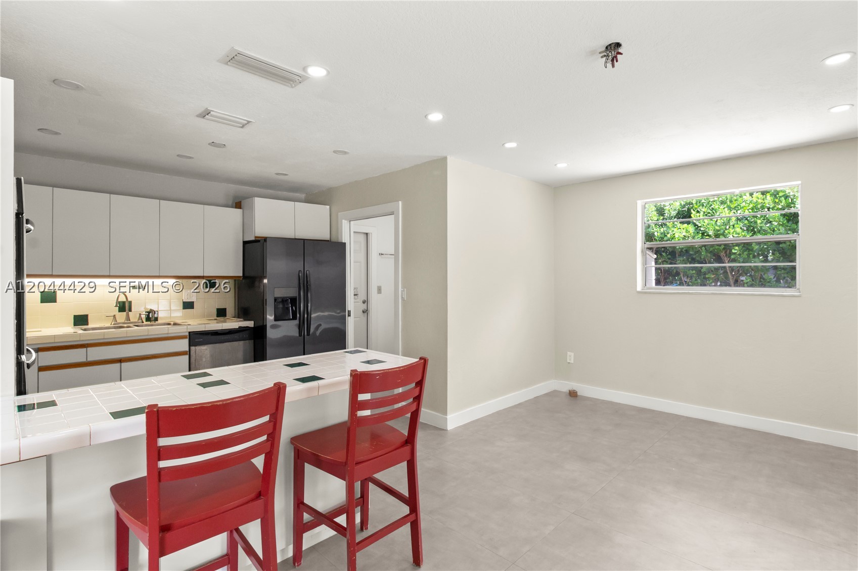 BUSCH GARDENS SOUTH - Residential