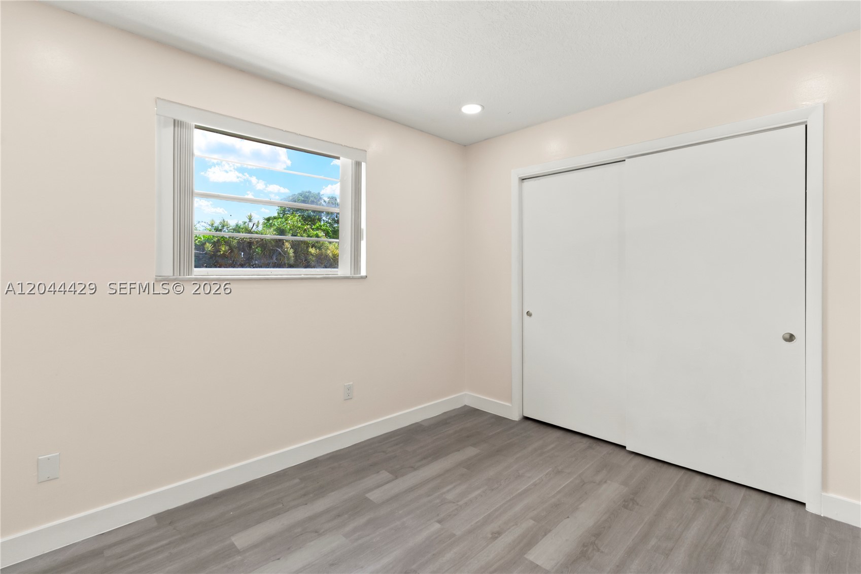BUSCH GARDENS SOUTH - Residential