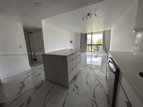 CAPTIVA LAKES VILLAS COND - Residential Lease