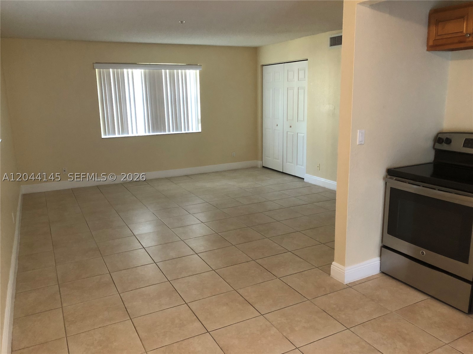 SUNDANCE AT PLANTATION CO - Residential Lease