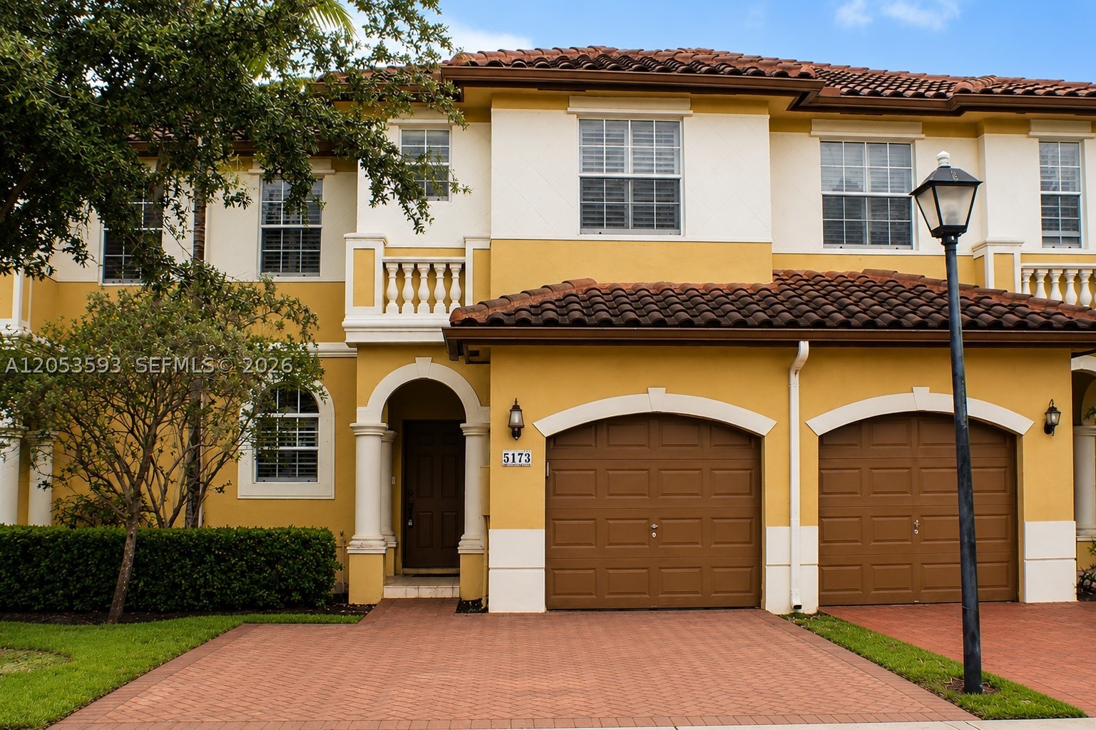 ESCADA - Residential