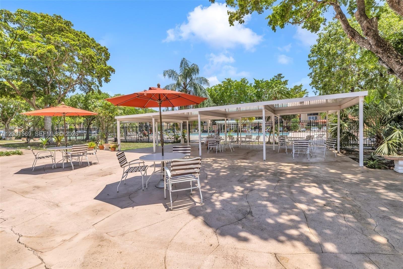 OAKBROOK IX CONDO - Residential