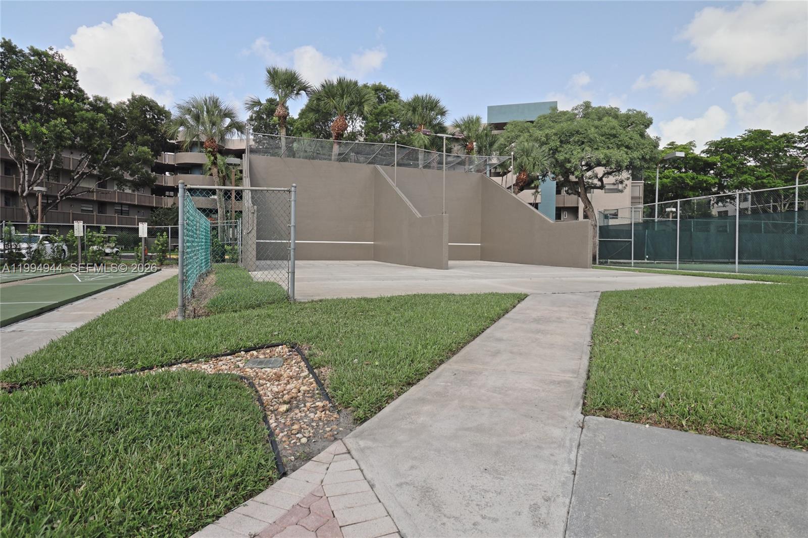 COLONY POINT 3 CONDO - Residential