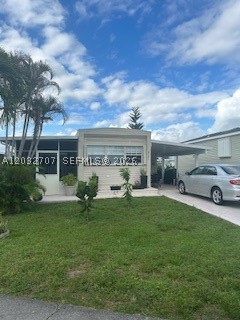 A rare gem in the heart of David Fl, with all the necessary amenities; two bedrooms two   bathrooms, a spacious kitchen, plenty of light, a laundry room with add bathroom, place to park 3 cars, and most importantly more than 3000 square foot lot ! all for you, Call me :Showing by 24 hours appointment only . Maria Ramirez leave message 786)314-1308