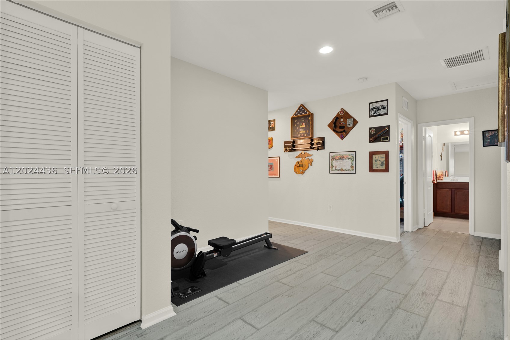 REDLAND REEF - Residential