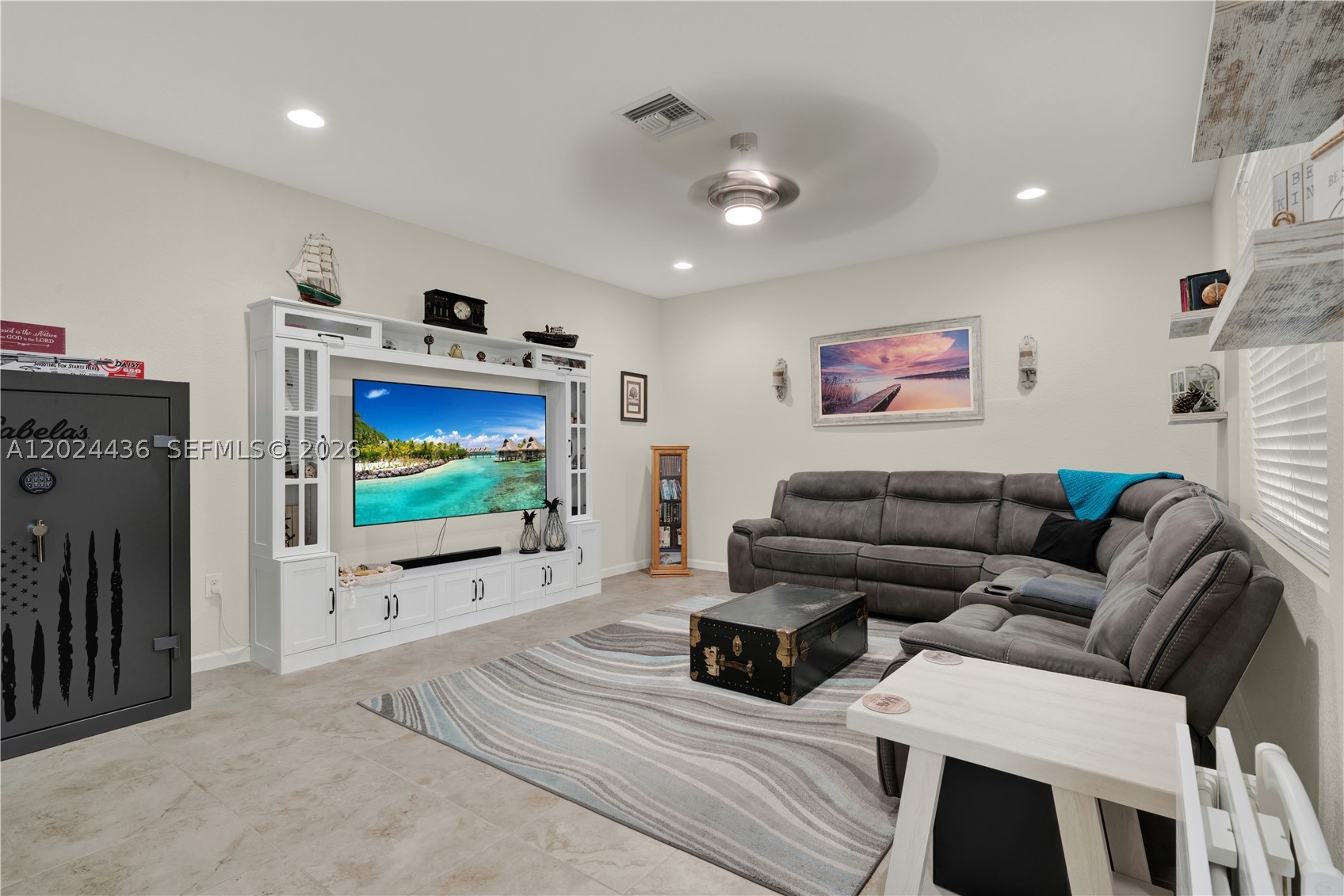 REDLAND REEF - Residential