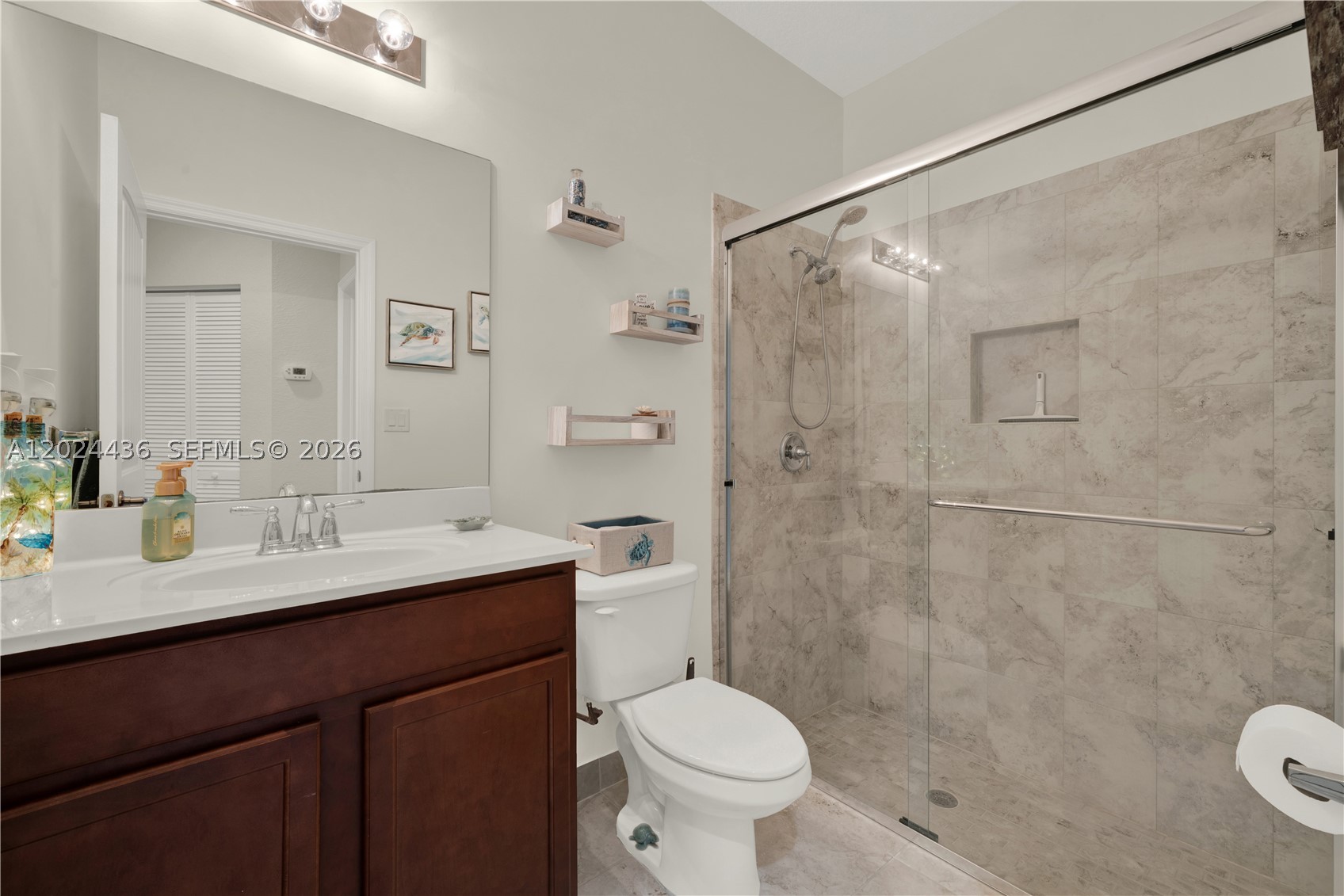 REDLAND REEF - Residential