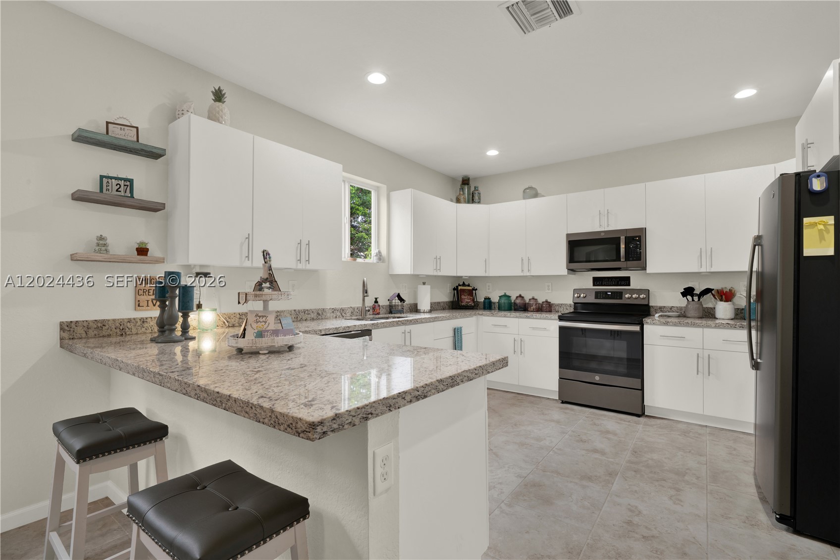 REDLAND REEF - Residential