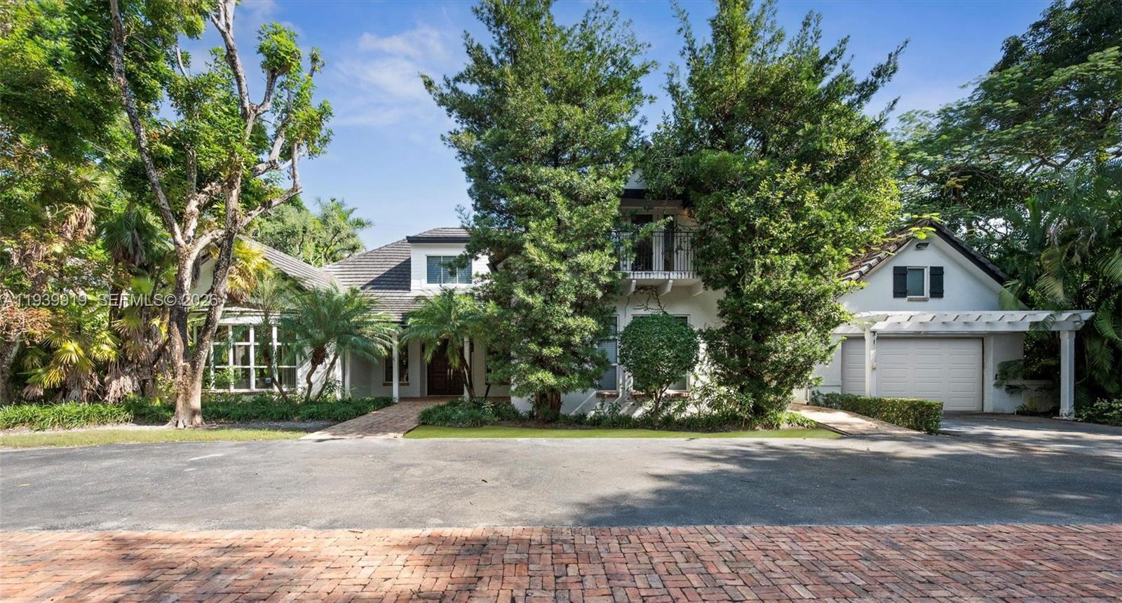 MARTIN SUBURBAN ACRES - Residential