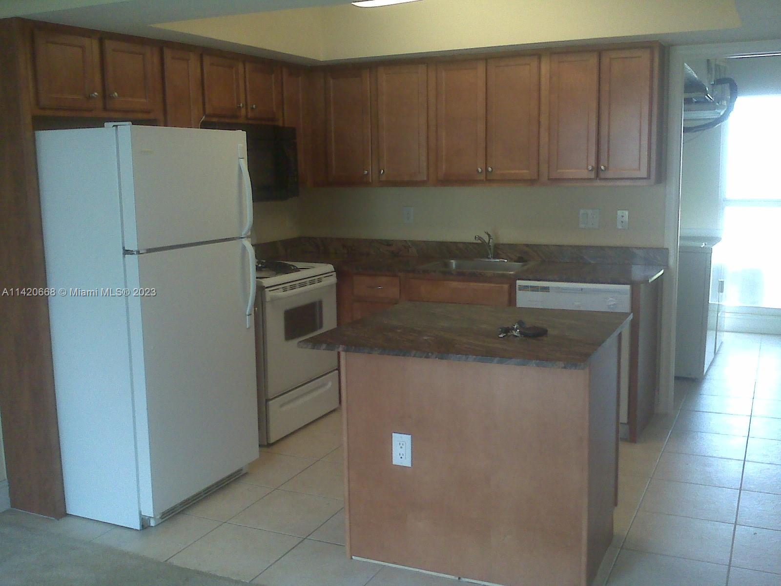 PELICAN POINT AT BOYNTON - Residential Lease