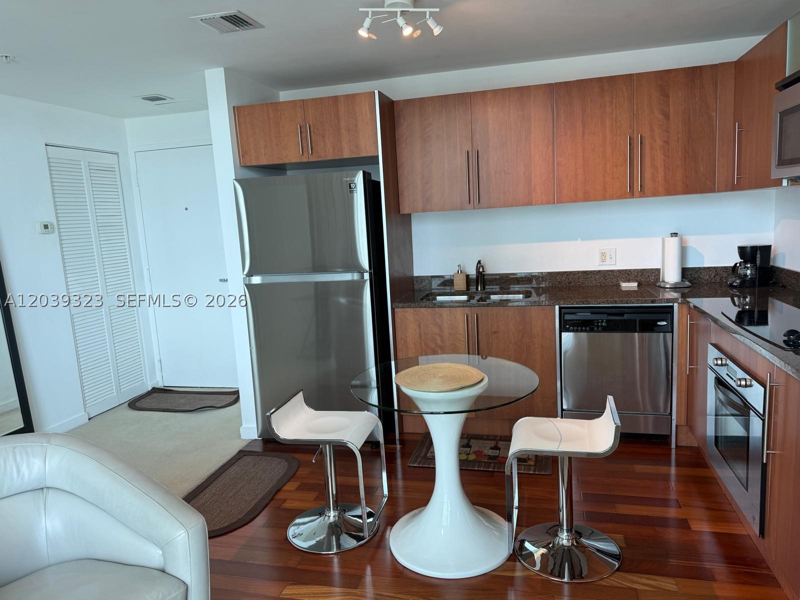 Met 1 - Residential