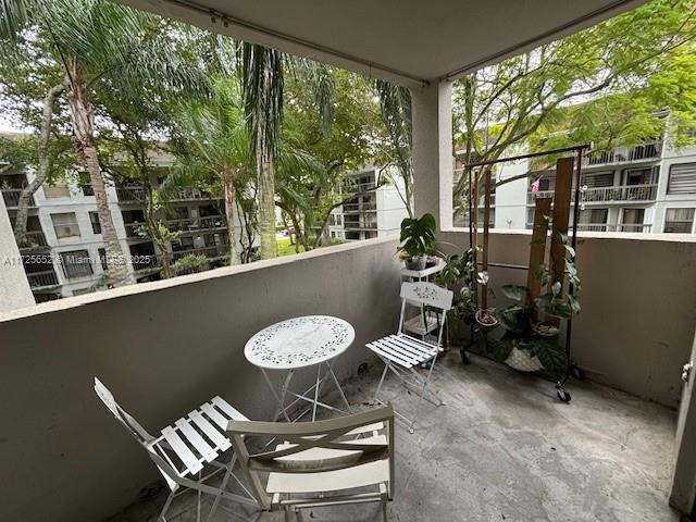 CALUSA CLUB VILG BLDG C N - Residential