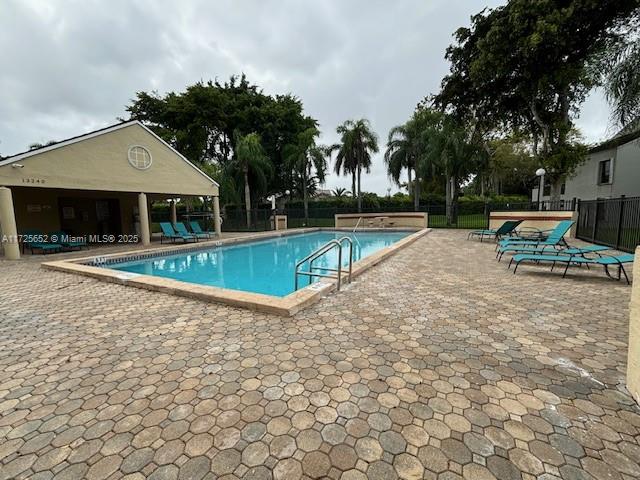 CALUSA CLUB VILG BLDG C N - Residential