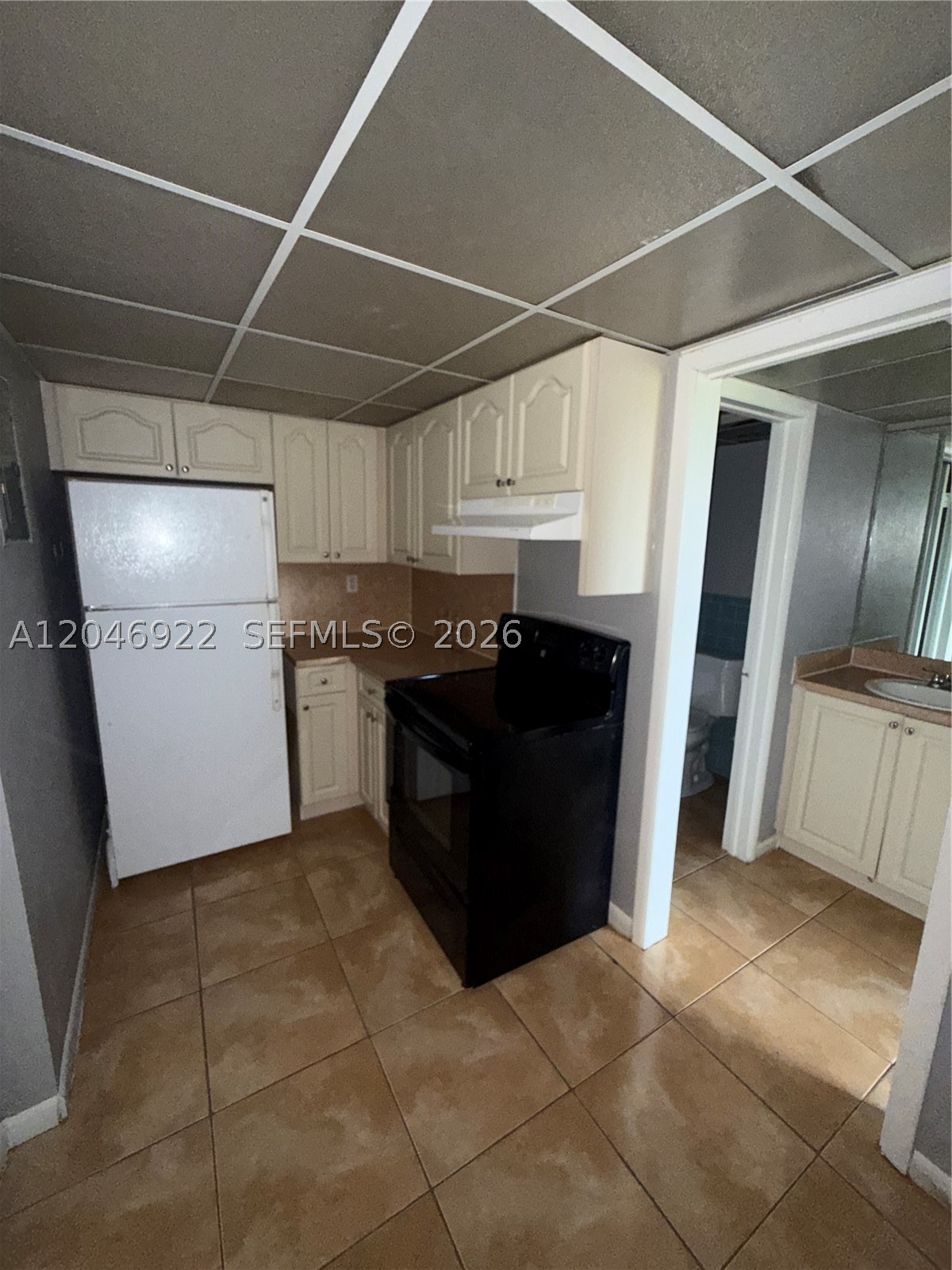 CORAL GATE EAST CONDO - Residential Lease