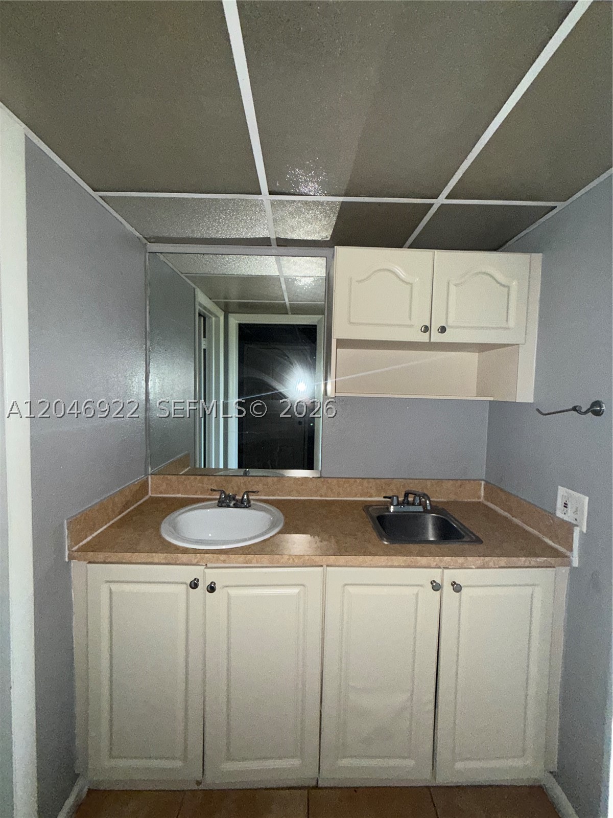 CORAL GATE EAST CONDO - Residential Lease