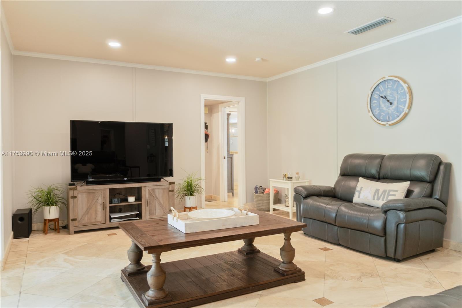 DELPHI VILLAS - Residential